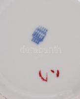 Össz. 5 db Zsolnay porcelán tányér és tálka, ebből 4 db szociális otthon, 1 db kórház felirattal, ma...