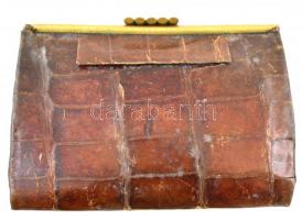 Bőr táska, kopásokkal, kisebb sérülésekkel, 22×16 cm