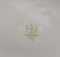 Hollóháza váza, Vöröskereszt Baráti Köre Újpest felirattal és logóval, matricás, jelzett, apró kopás...