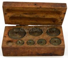 Asztali mérleg hiányos súlykészlettel, réz tányérral 40 cm