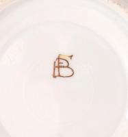 Azonosítatlan jelzéssel: Mokkás csésze, aljjal, párban. Kézzel festett, aranyozott, apró kopásokkal....