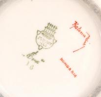 Zsolnay mokkás csésze, aljjal. Kézzel festett, aranyozott, jelzett. apró formahibával. d: 11 cm