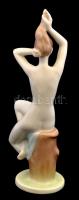 Hollóházi porcelán fésülködő akt, kézzel festett, jelzett, hibátlan, m: 24 cm