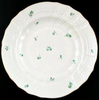 Herendi zöld virágmintás porcelán tál, kézzel festett, jelzett, kis kopásnyomokkal, d: 25,5 cm