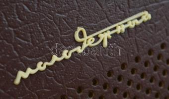 cca 1960 retró szovjet hordozható lemezjátszó tokkal, kopásnyomokkal