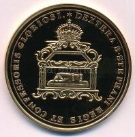 DN Magyar Aranyóriások - Mária Terézia, a Szent Jobb hazahozatala emlékérem 1771 aranyozott Cu utánveret (46mm) tokban T:PP