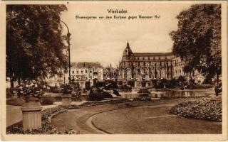 Wiesbaden, Blumengarten vor dem Kurhaus gegen Naussauer Hof / square, fountain (EK)