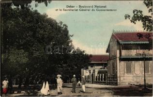 Dakar, Boulevard National et le Secrétariat Général du Gouvernement / the General Secretariat of the Government, street view (Rb)