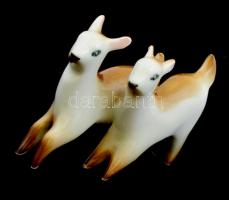 Zsolnay porcelán kecskepár, kézzel festett, jelzett, kis kopásnyomokkal, 9×6 cm