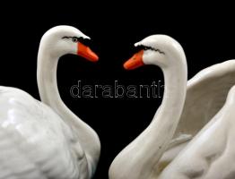 Drasche porcelán hattyúk, kézzel festett, jelzett, kis kopásnyomokkal, 11×8,5 cm