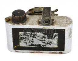 Photavit (?), jelzés nélküli fényképezőgép, Pronto zárral, 1:3,5 f=4 cm-es objektívvel, kopottas áll...