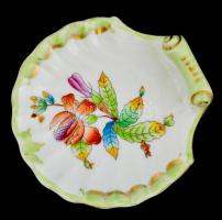 Herendi Viktória mintás porcelán tálka, kézzel festett, jelzett, kopásnyomokkal, d: 11 cm