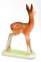 Drasche porcelán őzike, kézzel festett, jelzett, kis kopásnyomokkal, m: 15 cm