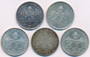 1992. 200Ft Ag "MNB" (2x) + 1994. 200Ft Ag "Deák" (3x) T:1-,2 patina
Adamo F13,...