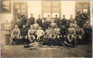 1915 Besztercebányai m. kir. őrség áprilisban, katonák csoportképe / WWI K.u.k. military, soldiers from Banská Bystrica. group photo