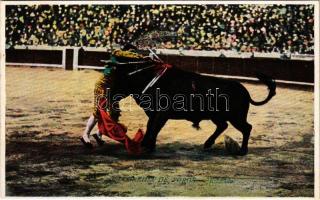 Corrida de Toros, Estocada / Spanish folklore, bullfight, matadore. L. Roisin (Barcelona)