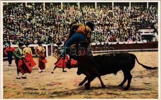 Corrida de Toros, Una buena vara / Spanish folklore, bullfight, matadore. L. Roisin (Barcelona)