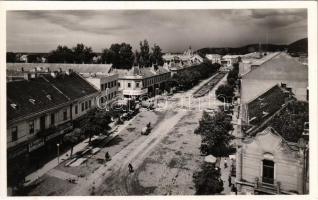 Munkács, Mukacheve, Mukacevo; látkép, Rapaport drogéria, Markovits, Farkas üzlete, kerékpár, automobil / general view, drugstore, shops, bicycles, automobile