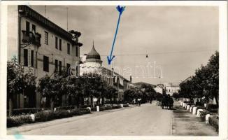 1944 Beregszász, Beregovo, Berehove; Horthy Miklós utca, zsinagóga. Fekete Gyula kiadása / street view, synagogue (Rb)