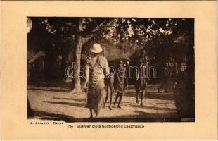 Dakar, Guenier diola Guimdering Casamance / African folklore, soldier