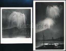 cca 1947 Budapesti tűzijáték, 2 db fotó, 9×14 és 8×10 cm