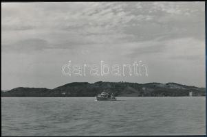 Balatoni tájak, épületek, 5 db fotó, 18×24 és 20×29 cm