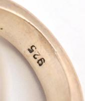 Ezüst(Ag) gyűrű, jelzett, méret: 50, bruttó: 6,1 g