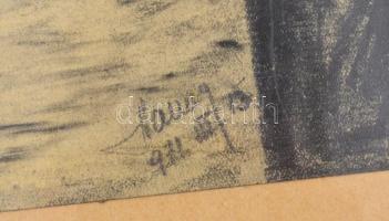 Olvashatatlan jelzéssel: Falusi utca. Szén, papír, kartonra kasírozva. Üvegezett, kissé kopott fa ke...