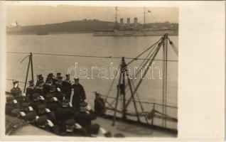 SMS Viribus Unitis Osztrák-Magyar Haditengerészet Tegetthoff-osztályú dreadnought csatahajója fedélzetén IV. Károly a látogatásakor / Besuch s.k.k. Hoheit des Erz. Karl Franz Josef auf S.M. S "Viribus Unitis".  K.u.K. Kriegsmarine / WWI Austro-Hungarian Navy, Charles IV visiting on the board of SMS Viribus Unitis, mariners