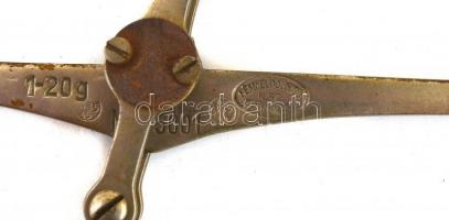 Fémfeldolgozó KSZ jelzett, ópium mérleg, enyhén kopottas állapotban, 30x20 cm