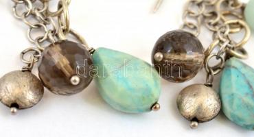 Ezüst(Ag) lógós fülbevalópár, gyöngyös, ásványos díszítéssel, jelzett, h: 5,5 cm, bruttó: 12,45 g