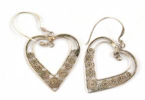 Ezüst(Ag) szívecskés filigrán fülbevalópár, jelzett, 2,5×2,5 cm, nettó: 2,86 g