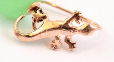 Aranyozott ezüst(Ag) fülbevalópár, jáde gyönggyel, jelzett, h: 3,5 cm, bruttó: 10,9 g