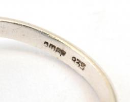 Ezüst(Ag) kék köves gyűrű, markazitokkal, jelzett, méret: 60, bruttó: 6,28 g