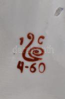 Orosz hal formájú porcelán palack, dugóval, 5 db pohárral, kis kopásnyomokkal, m: 7 és 26 cm