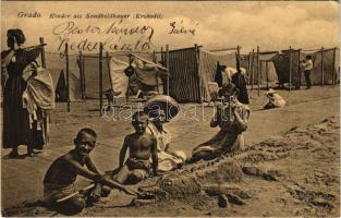 1912 Grado, Kinder als Sandbildhauer (Krokodil) / children as sand sculptors (crocodile) on the beach. C. Lampe 3808. (EK)