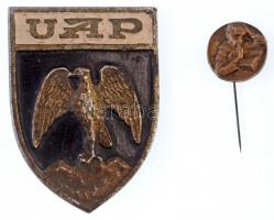 Románia ~1970. UAP Dacia autójelvény (60x44mm) + Olvasó fiú fém jelvény (17mm) T:2,2- Romania ~1970. UAP Dacia car badge (60x44mm) + Reading boy metal badge (17mm) C:XF,VF