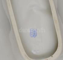 Herendi virág mintás tálka.  Kézzel festett, jelzett, kis lepattanással. d: 15x8,5 cm