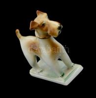 Zsolnay porcelán foxterrier, kézzel festett, jelzett, hibátlan, m: 10 cm