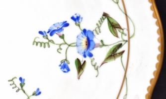 Herendi nefelejts mintás tányér. Kézzel festett, jelzett, hibátlan. d:19 cm