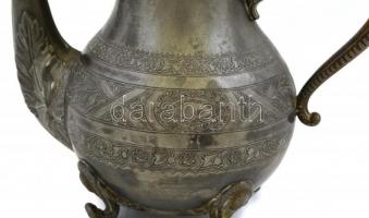 XIX. sz. vége: Díszes ón kávés kanna lábakon. 16 cm