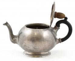 Thomas Otley & Sons jelzett ón teás kanna, fa fogóval. m: 13 cm