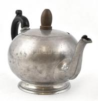 Thomas Otley & Sons jelzett ón teás kanna, fa fogóval. m: 13 cm