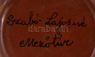 3 db jelzett mázas kerámia tál: Mónus Ferenc (1931-1999), Szabó Lajosné, Mezőtúr. Korond. d: 22-31 c...