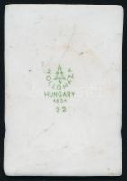 Hollóházi Állami Biztosítós reklám porcelán plakett, matricás, jelzett, hibátlan, 5×3 cm