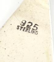 Ezüst(Ag) csepp alakú fülbevalópár, jelzett, h: 4 cm, nettó: 6,11 g