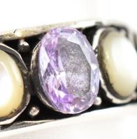 Ezüst(Ag) gyűrű, gyöngyházas díszítéssel, jelzett, méret: 55, bruttó: 8,1 g