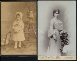 cca 1886-1903 8 db egy családról készült hölgy- és gyermekportré, vintage keményhátú fotó különböző ...