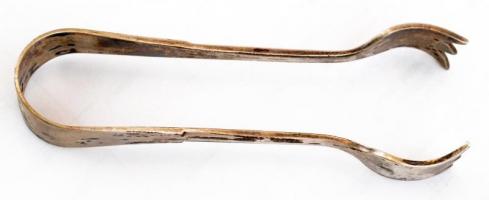 Ezüst cukorfogó. Jelzett. Gravírozott 1939. okt 9.-i feltehetően esküvői dátummal. 23,28 g