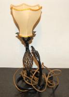 Dekoratív régi asztali lámpa